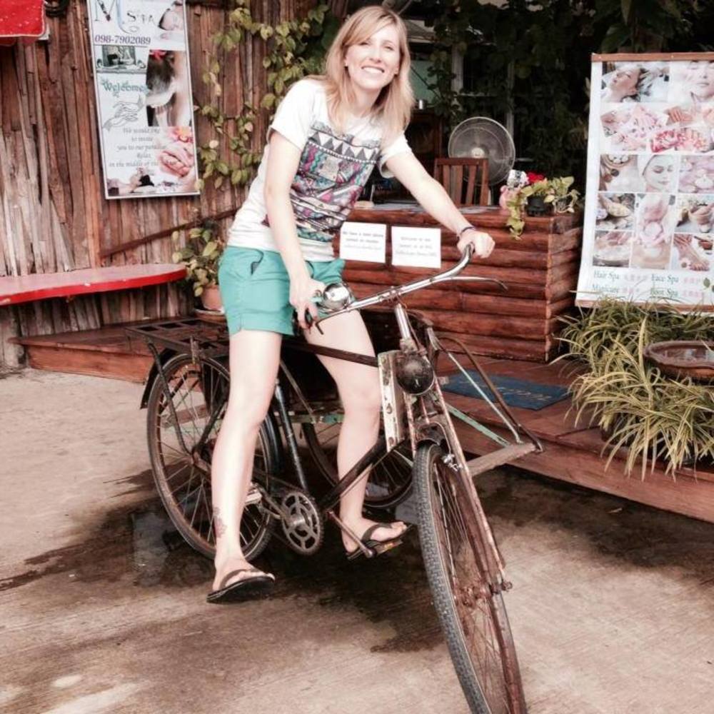 Meet your Posher, Danielle